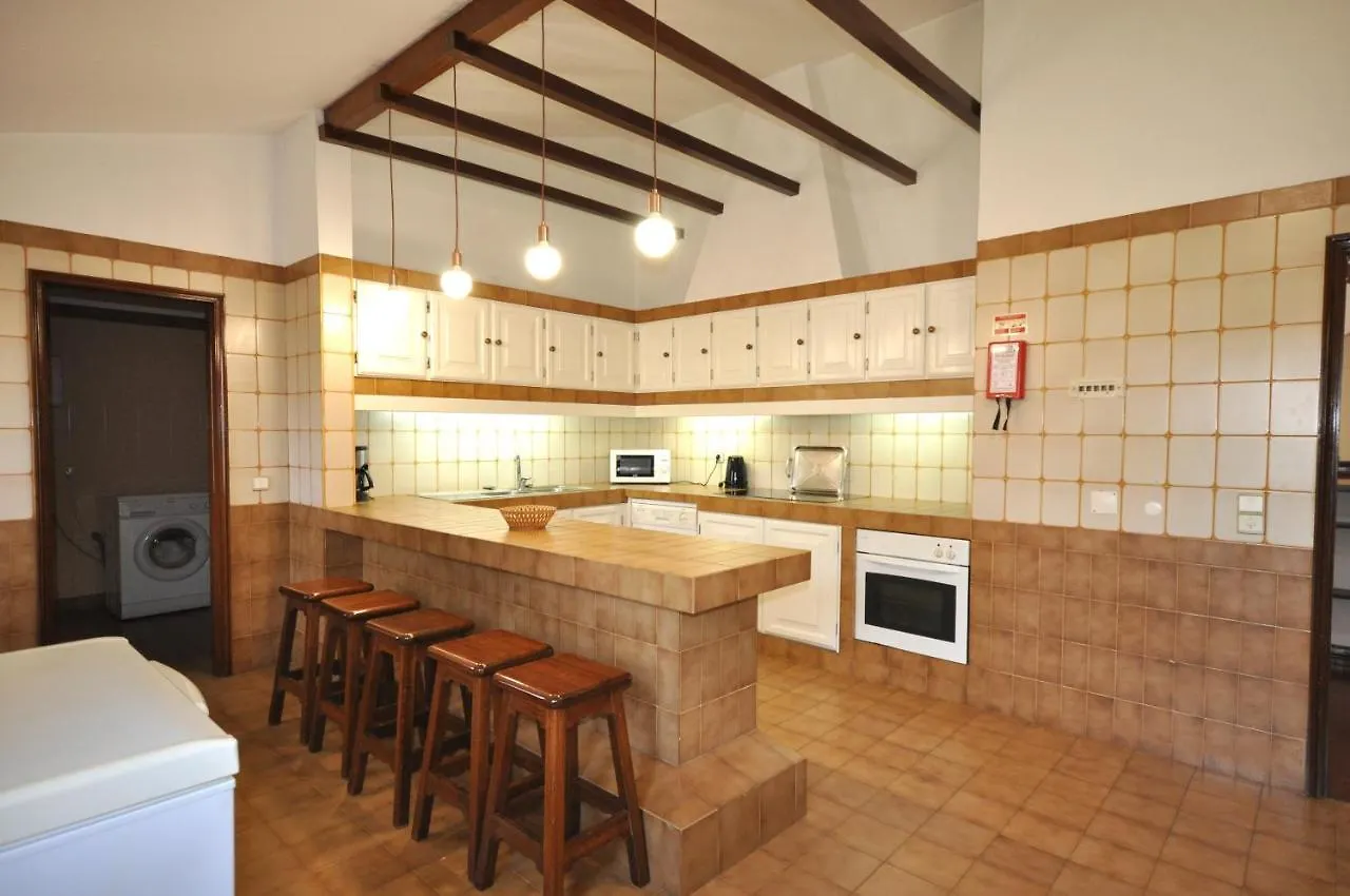 Villa Set In Good Sized, Mature Gardens Which Afford A Very Good Degree Of Privacy And Loule Portugal