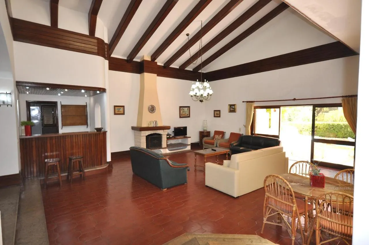Villa Set In Good Sized, Mature Gardens Which Afford A Very Good Degree Of Privacy And Loule Portugal